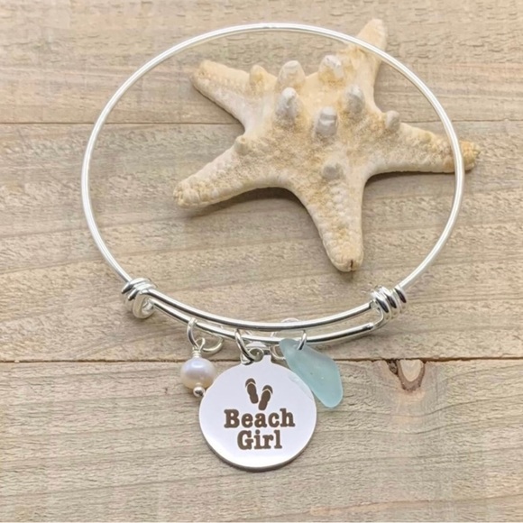 Sea Glass and Pearl Beach Girl Charm Bracelet * Authentic blue seaglass - Picture 3 of 6